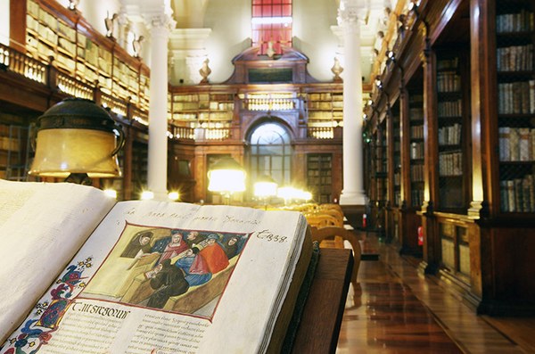 Bettisia Gozzadini: La Prima Donna Laureata di&nbsp;Bologna